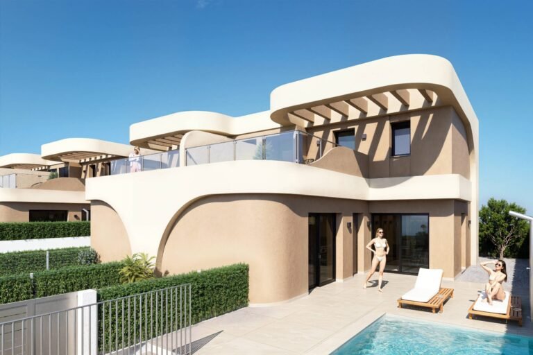 Modern villas in Daya Nueva, Alicante